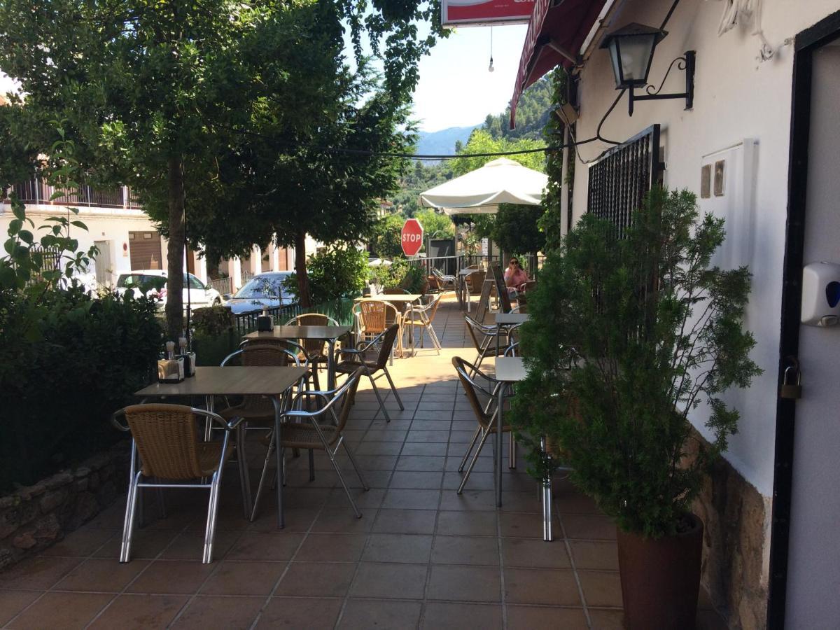 El Cruce Hornos Hotel Exterior photo